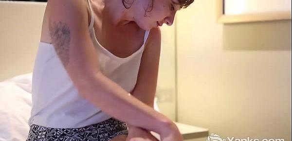 Yanks Beauty Dulcie Masturbating